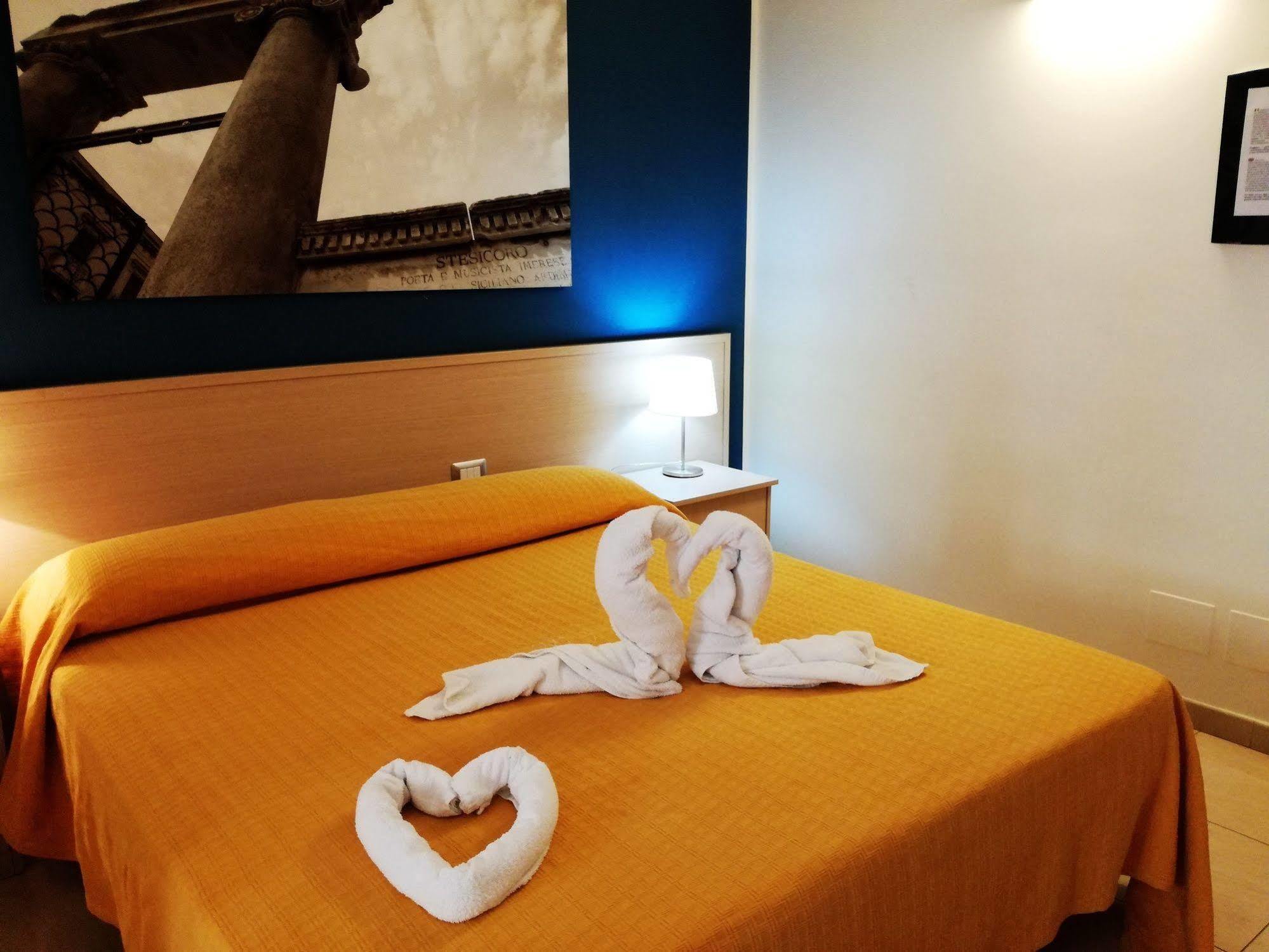 Hotel Residence Empedocle Messina Eksteriør billede