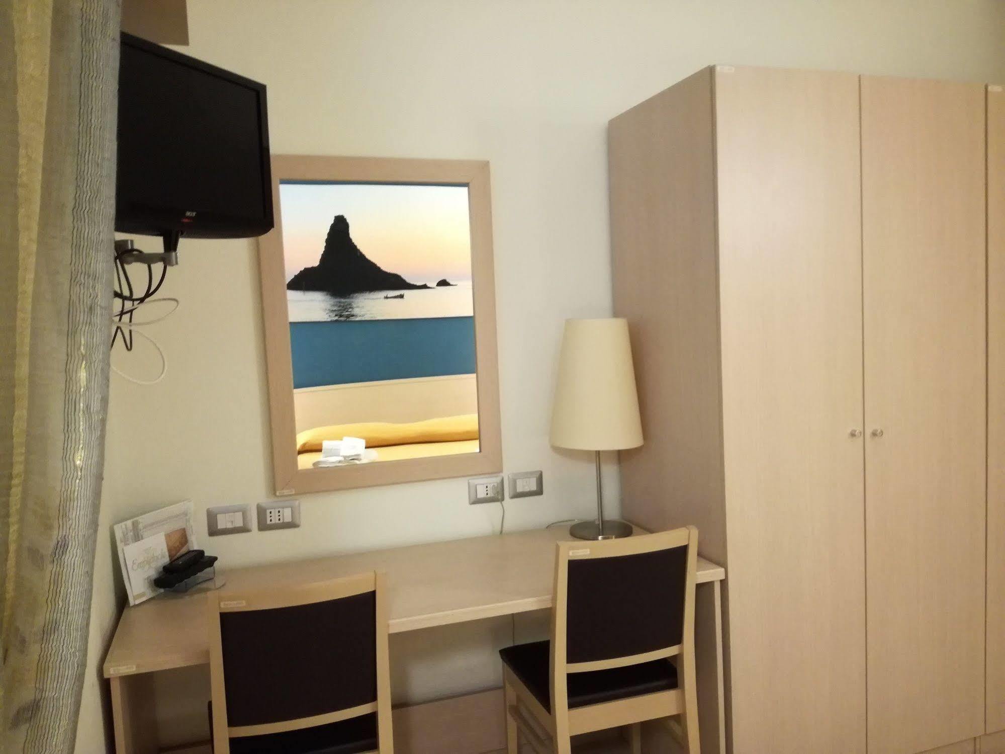 Hotel Residence Empedocle Messina Eksteriør billede