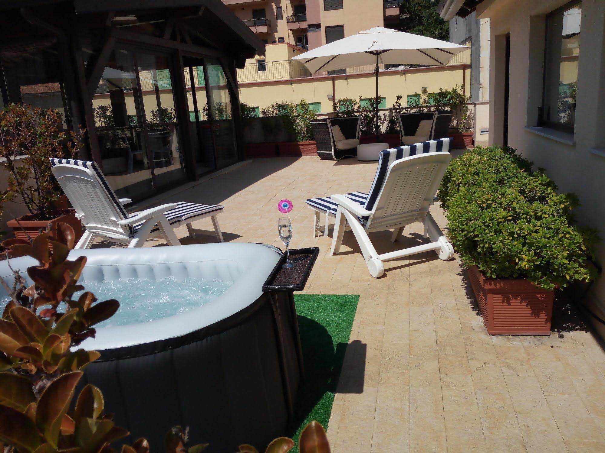 Hotel Residence Empedocle Messina Eksteriør billede