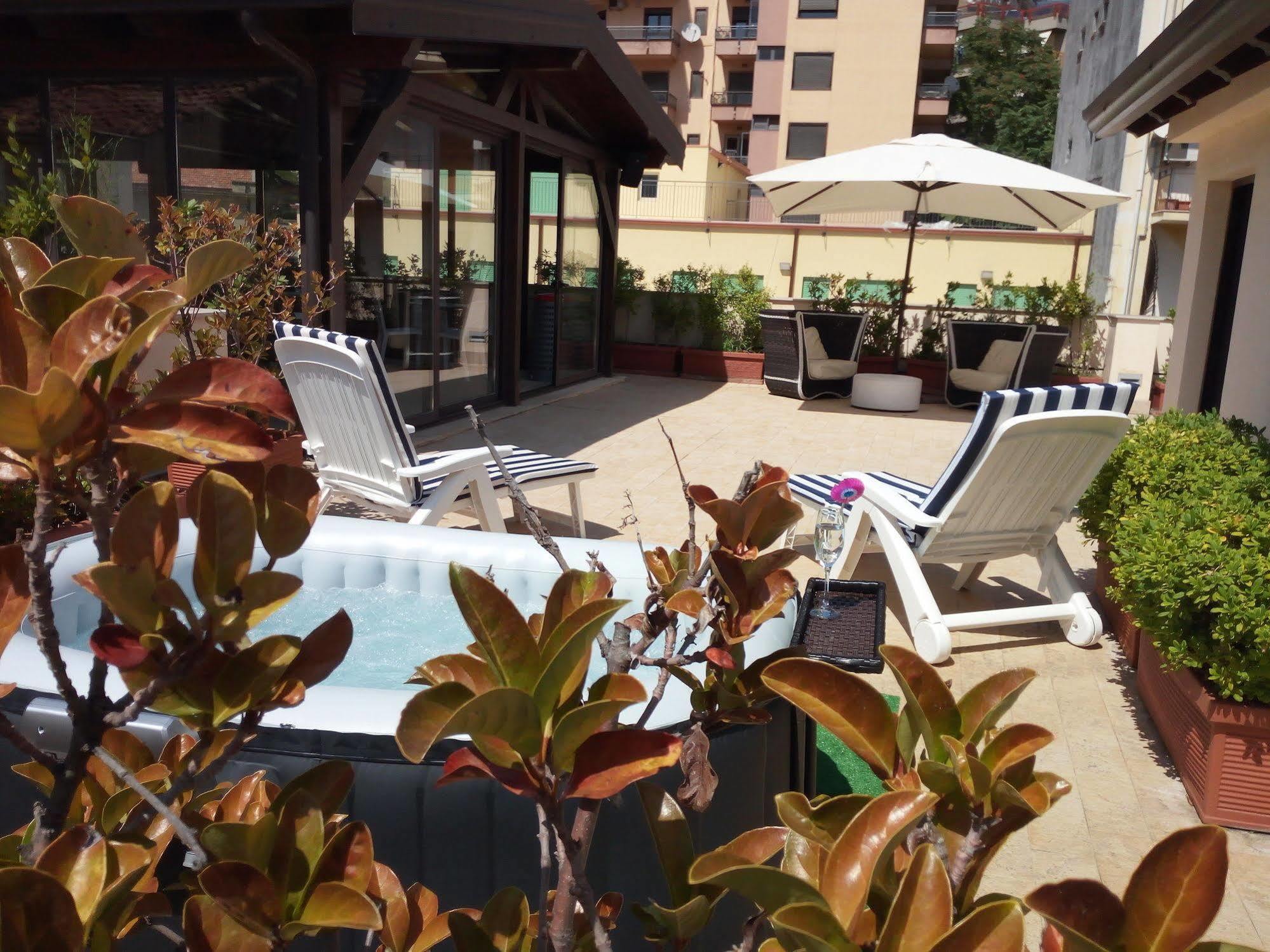 Hotel Residence Empedocle Messina Eksteriør billede