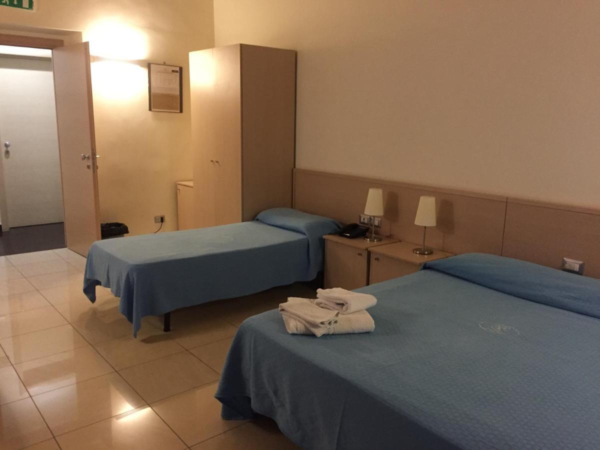 Hotel Residence Empedocle Messina Eksteriør billede